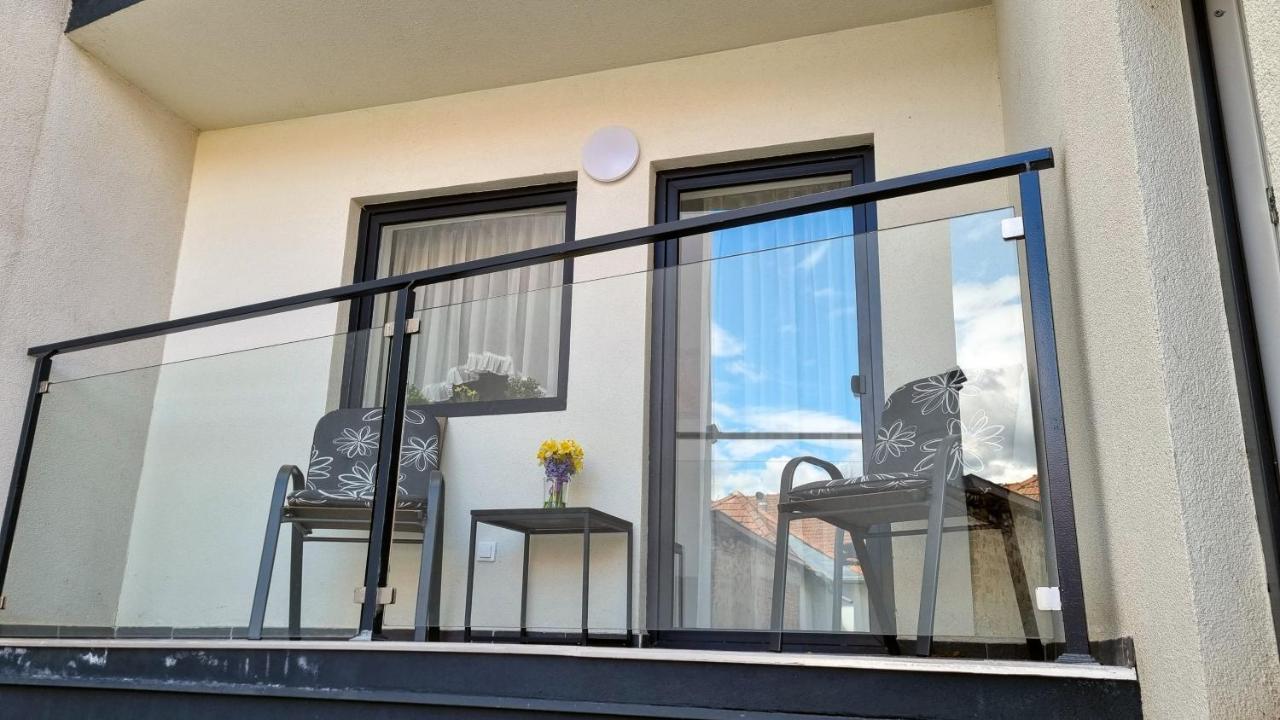 Viktoria Apartman Gyula Luaran gambar