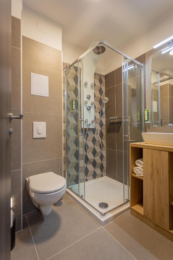Viktoria Apartman Gyula Luaran gambar