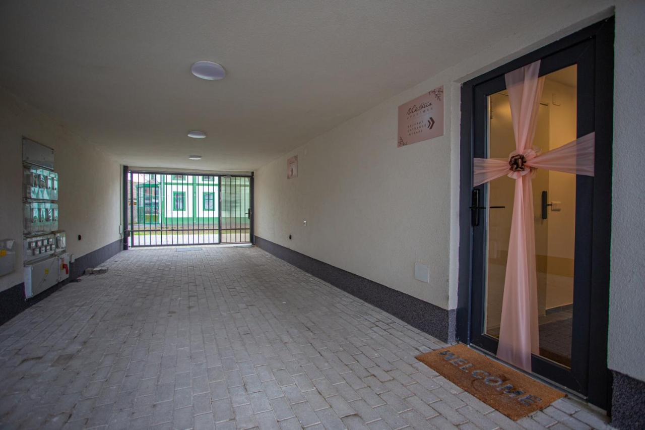 Viktoria Apartman Gyula Luaran gambar